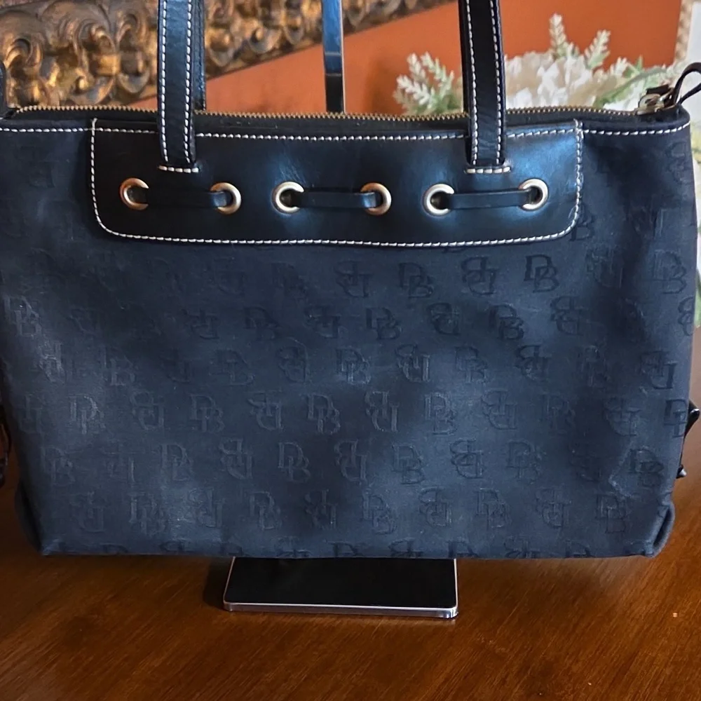 Dooney & Bourke Y2K Vintage Signature Monogram Bag - Picture 3 of 17